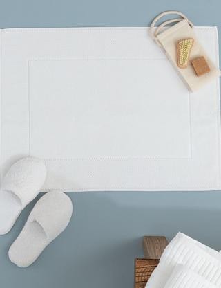 Riz Jakarlı Ayak Havlusu - Beyaz - 50x70 cm
